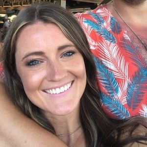 Meet your Posher, Carly